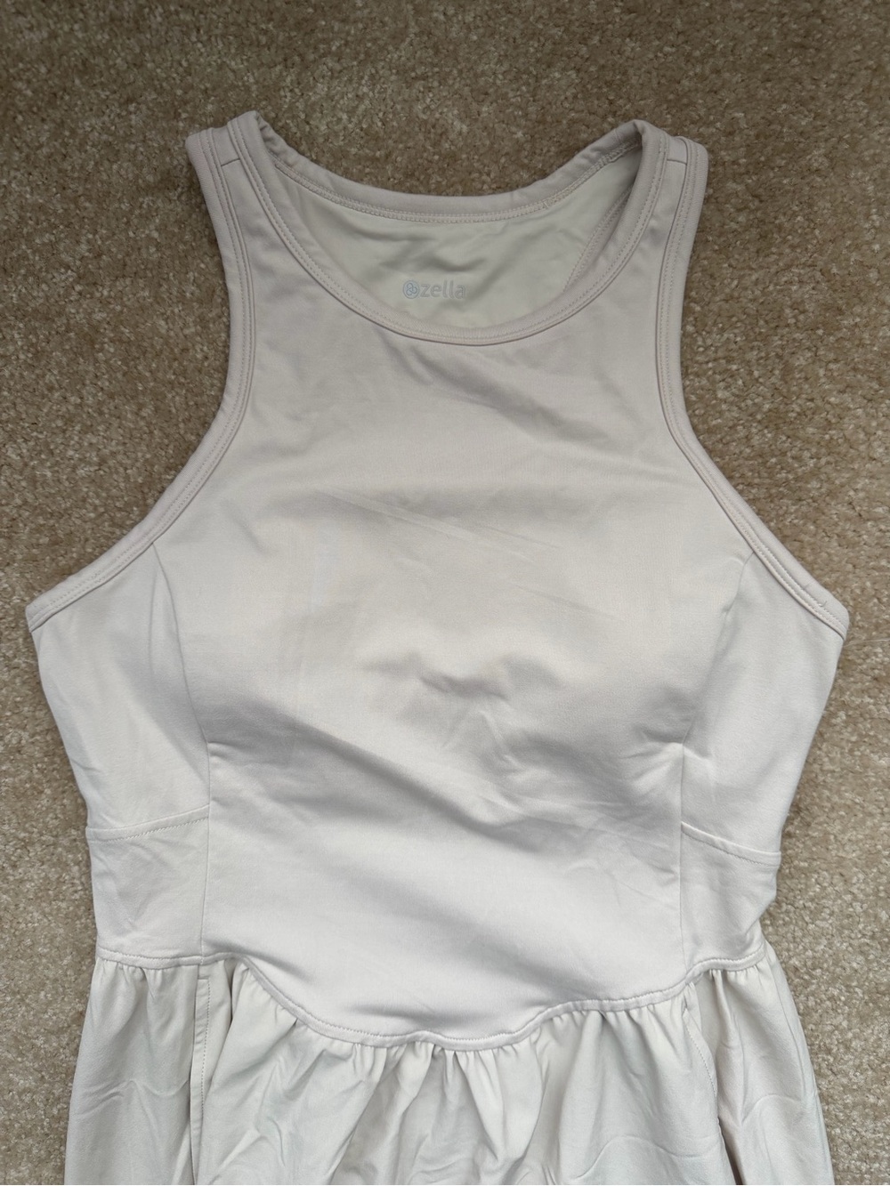 Cream Zella
Effortless Cutout
Back Hybrid Dress Size S - Picture 3 of 9